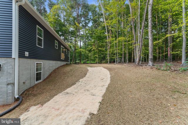 2803 AMY DR, Bumpass, VA 23024
