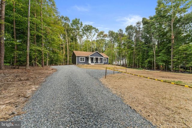 2803 AMY DR, Bumpass, VA 23024