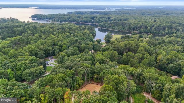2803 AMY DR, Bumpass, VA 23024