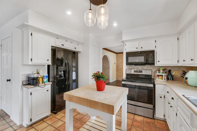 10718 Brentway Drive, Houston, TX 77070