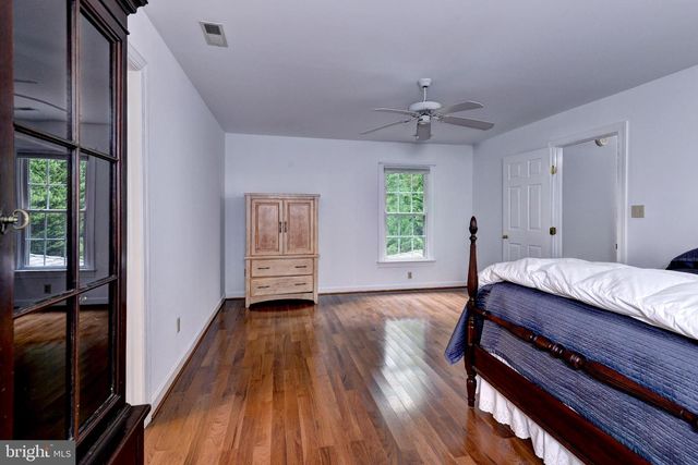 114 GREENWAY CIR, Williamsburg, VA 23188