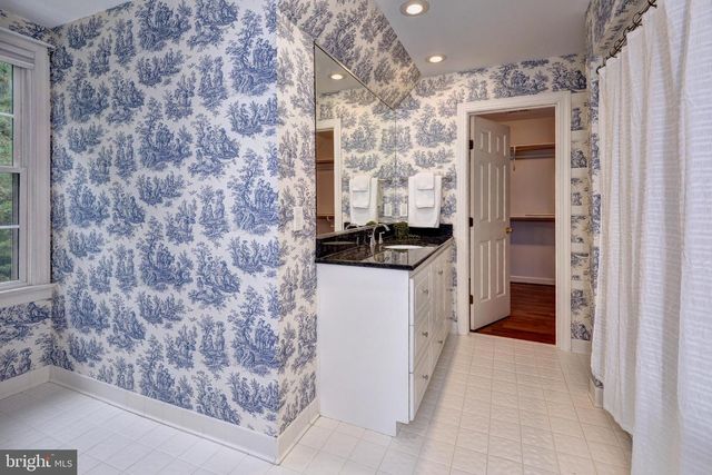 114 GREENWAY CIR, Williamsburg, VA 23188