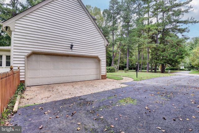 114 GREENWAY CIR, Williamsburg, VA 23188