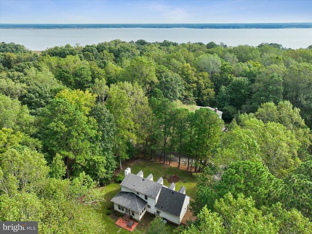 114 GREENWAY CIR, Williamsburg, VA 23188