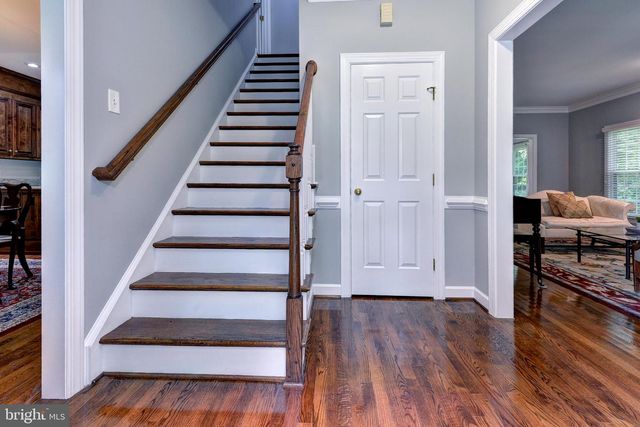 114 GREENWAY CIR, Williamsburg, VA 23188