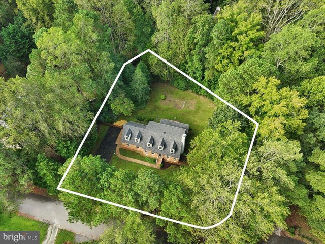 114 GREENWAY CIR, Williamsburg, VA 23188
