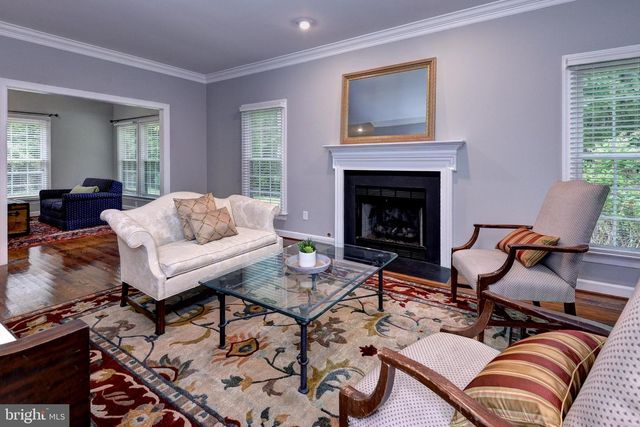 114 GREENWAY CIR, Williamsburg, VA 23188