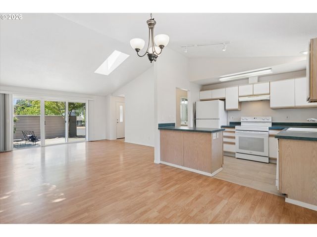 17618 Sw WOODBERRY Ct, Beaverton, OR 97007