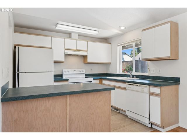 17618 Sw WOODBERRY Ct, Beaverton, OR 97007
