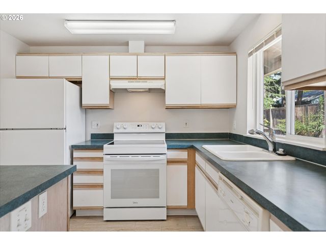 17618 Sw WOODBERRY Ct, Beaverton, OR 97007