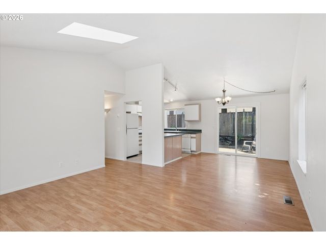 17618 Sw WOODBERRY Ct, Beaverton, OR 97007