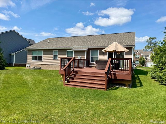952 Preserve Lane, White Lake Charter Township, MI 48386