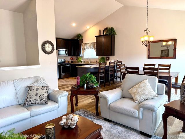 952 Preserve Lane, White Lake Charter Township, MI 48386