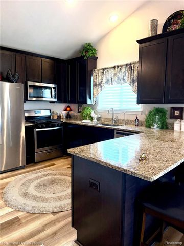 952 Preserve Lane, White Lake Charter Township, MI 48386