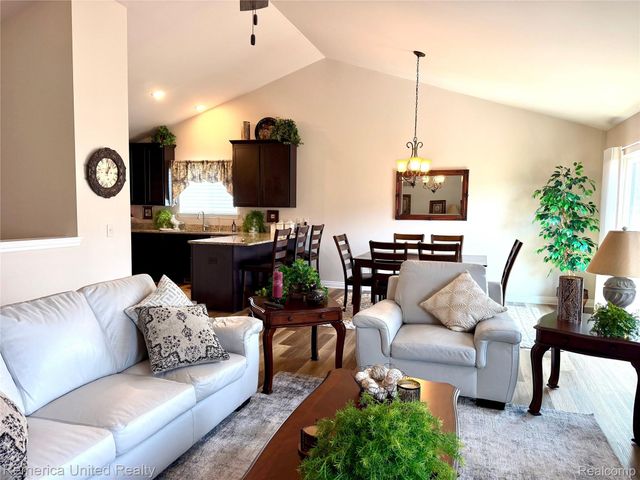952 Preserve Lane, White Lake Charter Township, MI 48386