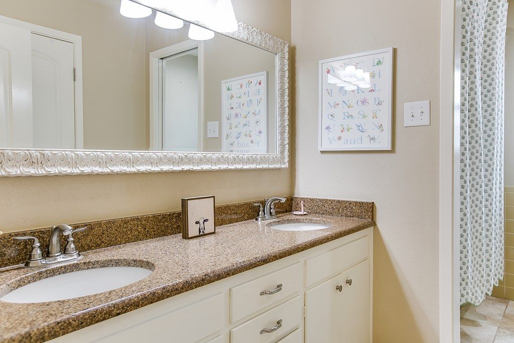 Image 31 of property listing at 3005 Briargrove Lane, San Angelo, TX 76904