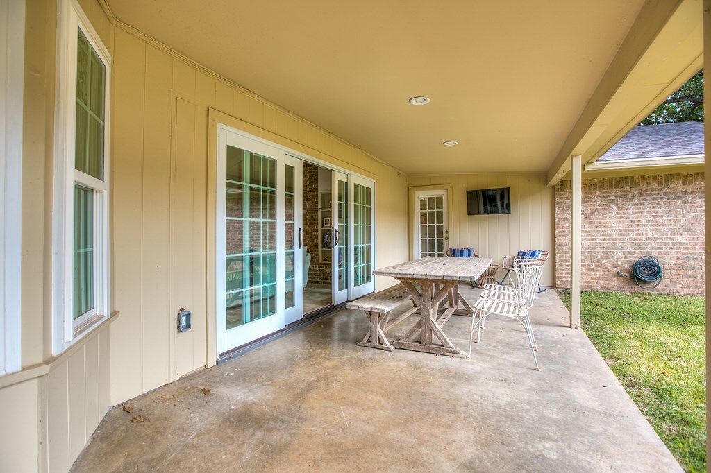 Image 42 of property listing at 3005 Briargrove Lane, San Angelo, TX 76904