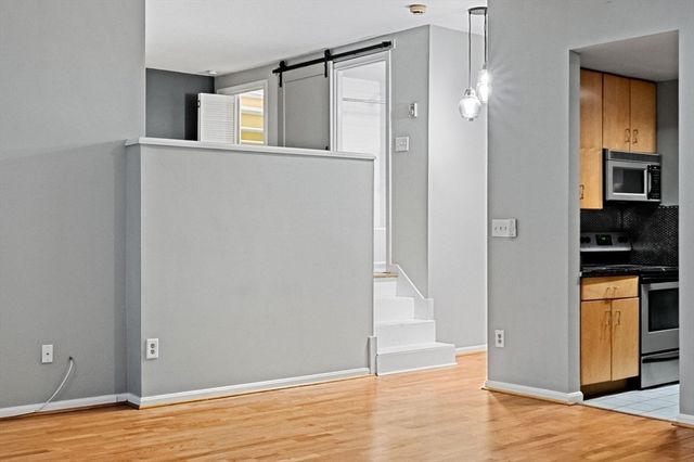 350 W 4th St 103, Boston, MA 02127