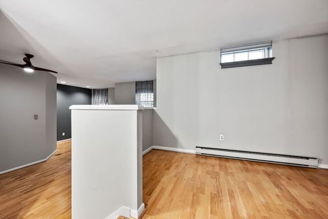 350 W 4th St 103, Boston, MA 02127