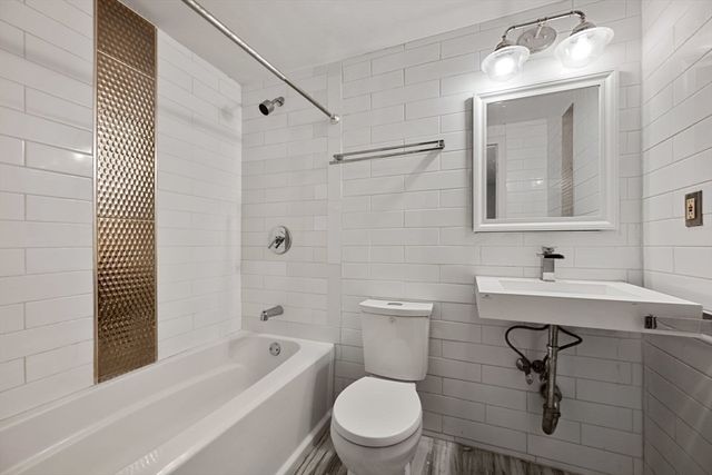 350 W 4th St 103, Boston, MA 02127