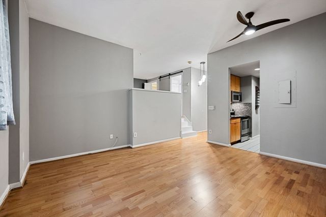 350 W 4th St 103, Boston, MA 02127