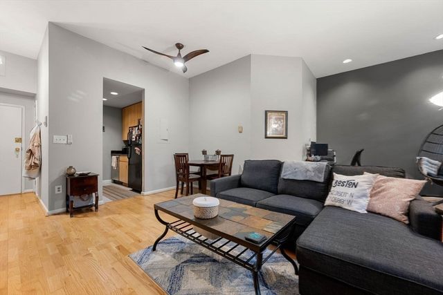 350 W 4th St 103, Boston, MA 02127