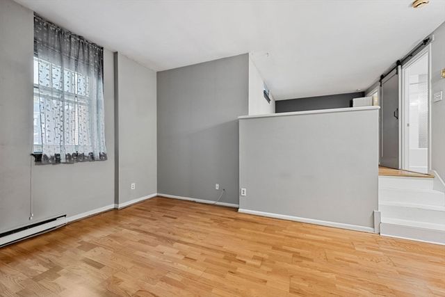 350 W 4th St 103, Boston, MA 02127