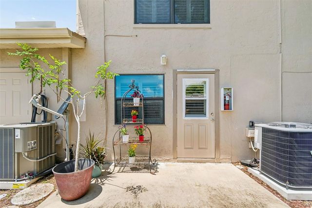 2131 RIDGE ROAD S 99, Largo, FL 33778