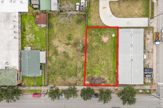 6 N Sampson Street, Houston, TX 77003