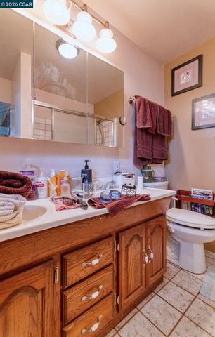 457 Gilda Ave, Martinez, CA 94553