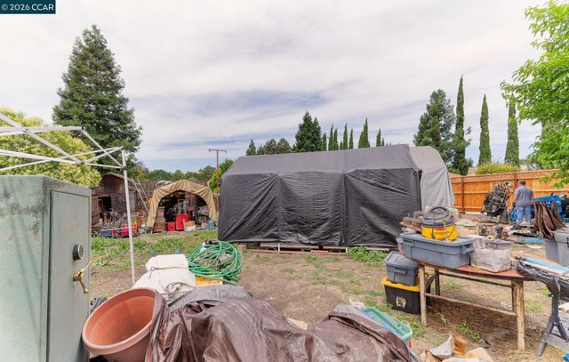 457 Gilda Ave, Martinez, CA 94553