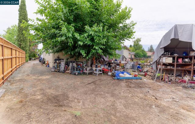 457 Gilda Ave, Martinez, CA 94553