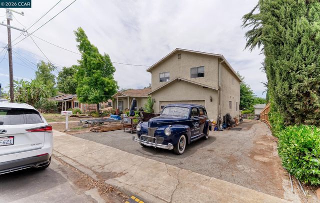 457 Gilda Ave, Martinez, CA 94553