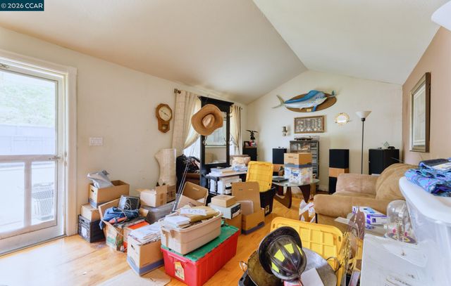 457 Gilda Ave, Martinez, CA 94553