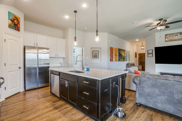 3113 Arbor View Drive, Burleson, TX 76028