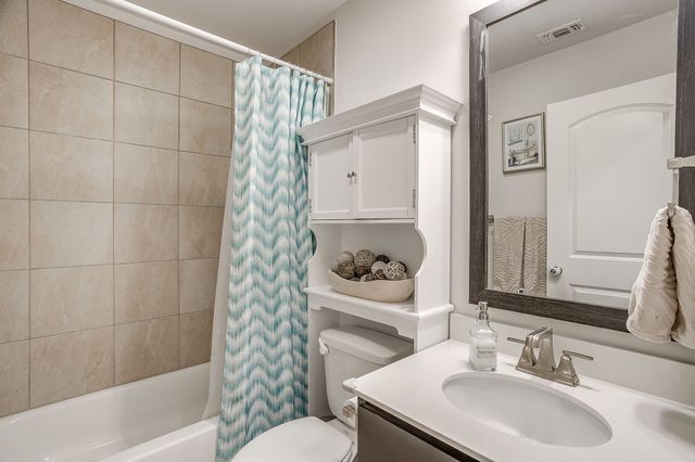 3113 Arbor View Drive, Burleson, TX 76028