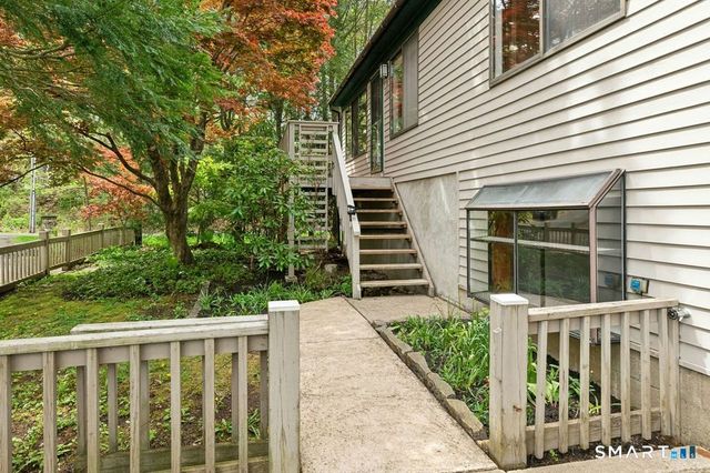 9 Sylvan Drive, Ridgefield, CT 06877