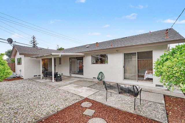 20025 Cedar Tree Lane, Cupertino, CA 95014