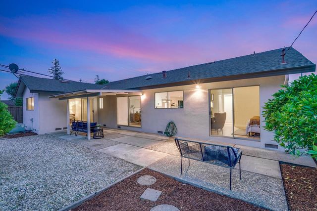 20025 Cedar Tree Lane, Cupertino, CA 95014