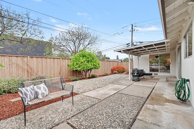 20025 Cedar Tree Lane, Cupertino, CA 95014