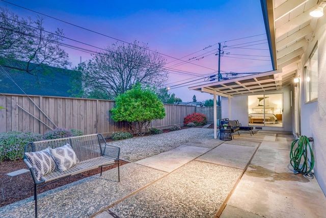 20025 Cedar Tree Lane, Cupertino, CA 95014