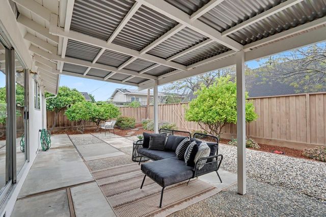 20025 Cedar Tree Lane, Cupertino, CA 95014