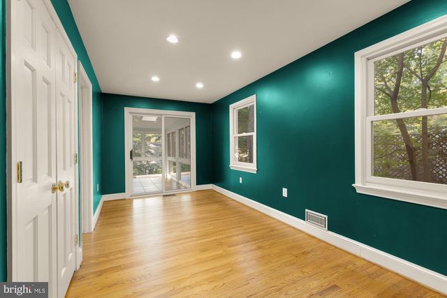 4323 WOODBERRY ST, University Park, MD 20782
