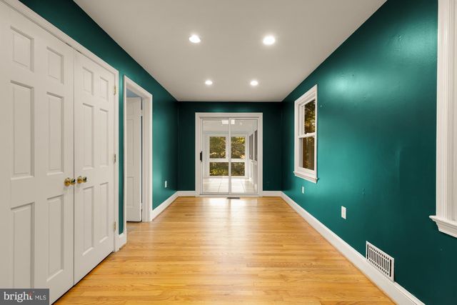 4323 WOODBERRY ST, University Park, MD 20782