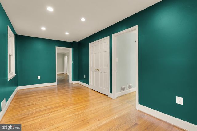 4323 WOODBERRY ST, University Park, MD 20782