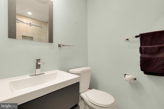 4323 WOODBERRY ST, University Park, MD 20782