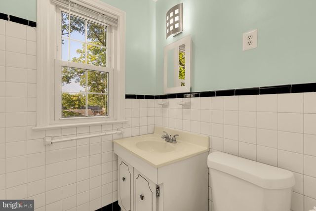 4323 WOODBERRY ST, University Park, MD 20782