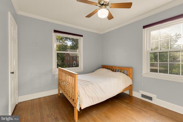 4323 WOODBERRY ST, University Park, MD 20782