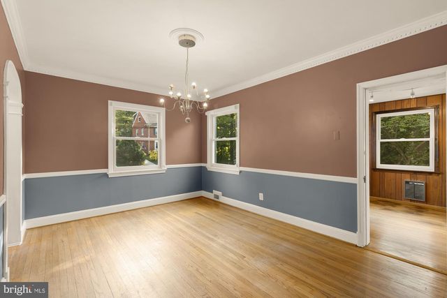 4323 WOODBERRY ST, University Park, MD 20782