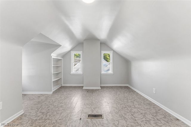 866 E 209th Street, Euclid, OH 44119